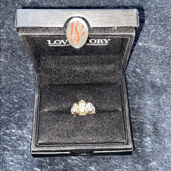 Jewelry - Vintage Engagement ring